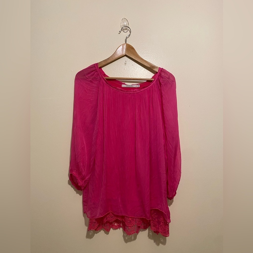 Nicole Italy Silk Fuchsia Blouse with Lace Hem. Size M